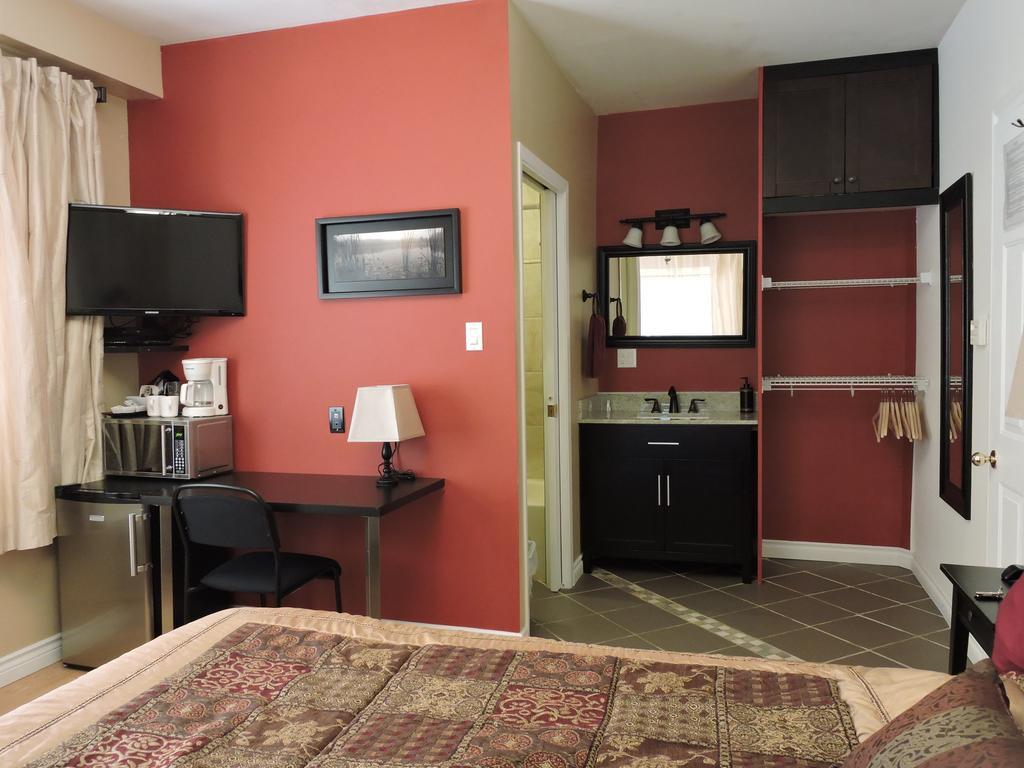 Bethel-Aspen Inn Bonnyville Екстер'єр фото