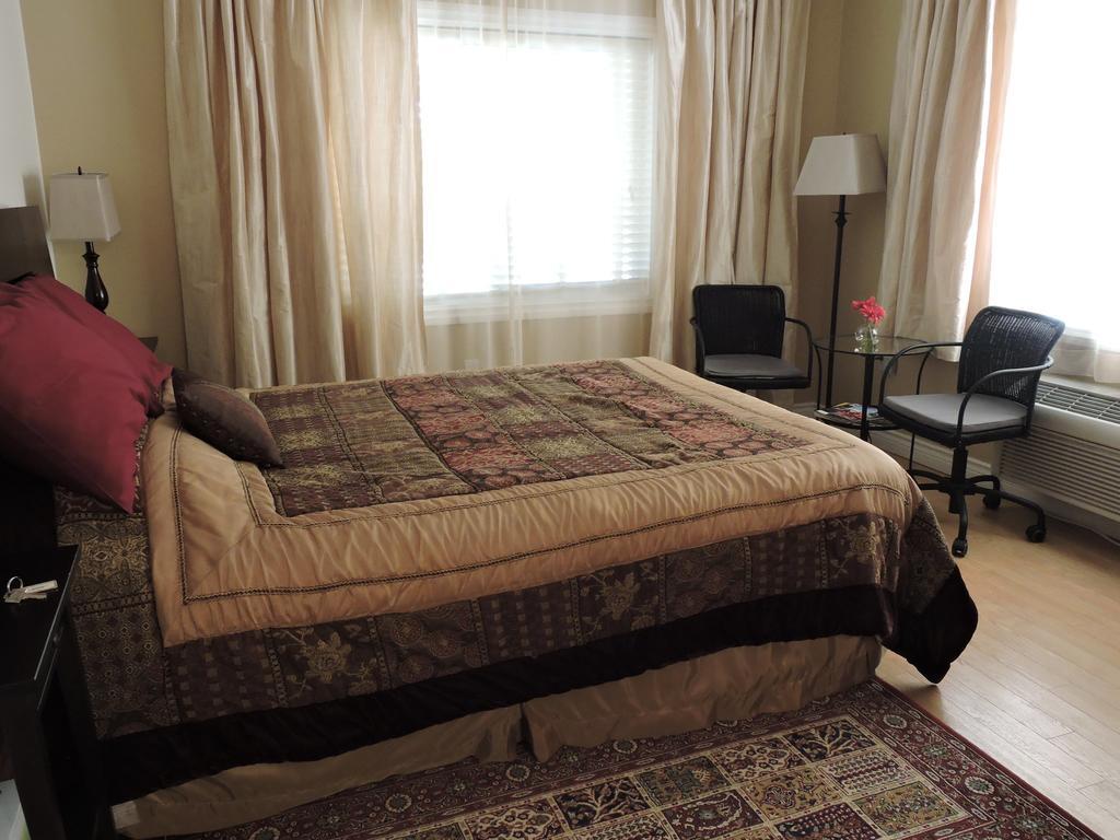 Bethel-Aspen Inn Bonnyville Екстер'єр фото