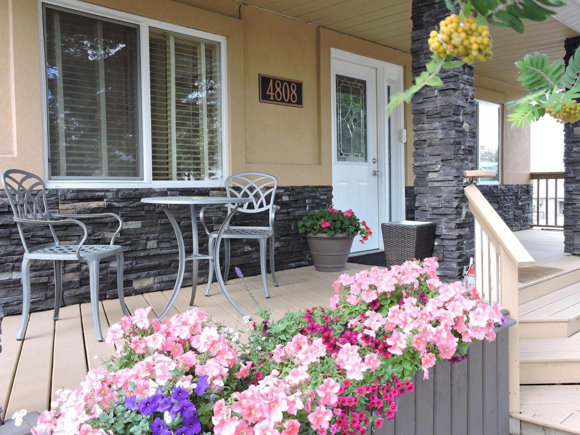 Bethel-Aspen Inn Bonnyville Екстер'єр фото